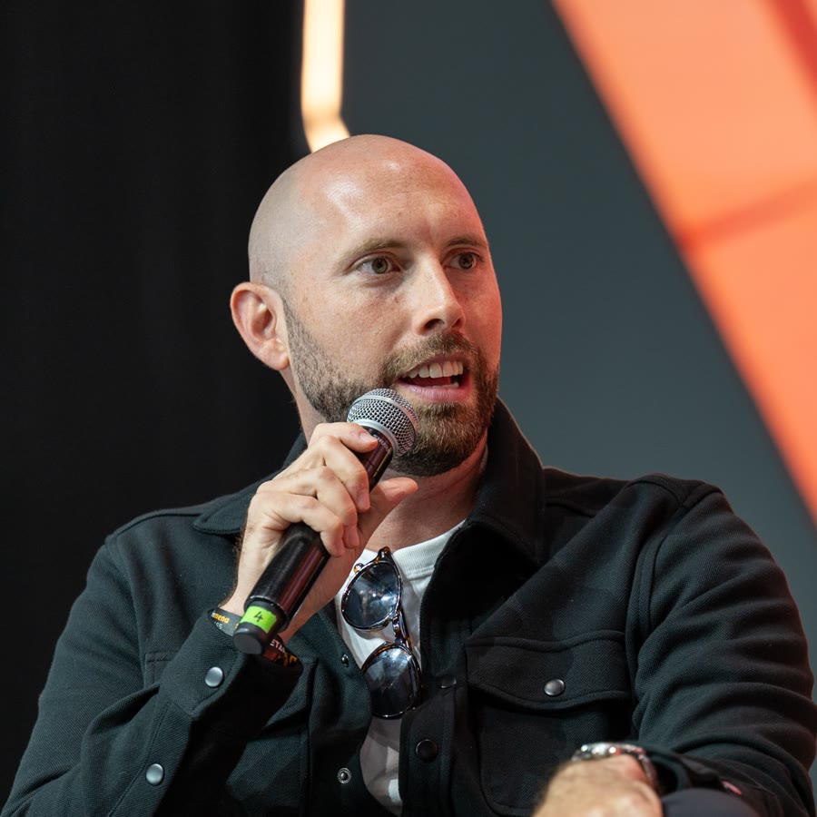 Daniel Sempere Pico speaking on stage at Bitcoin MENA